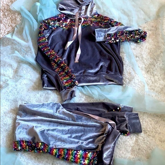 Rainbow sequins grey velvet jumpsuit - Picture 1 of 5